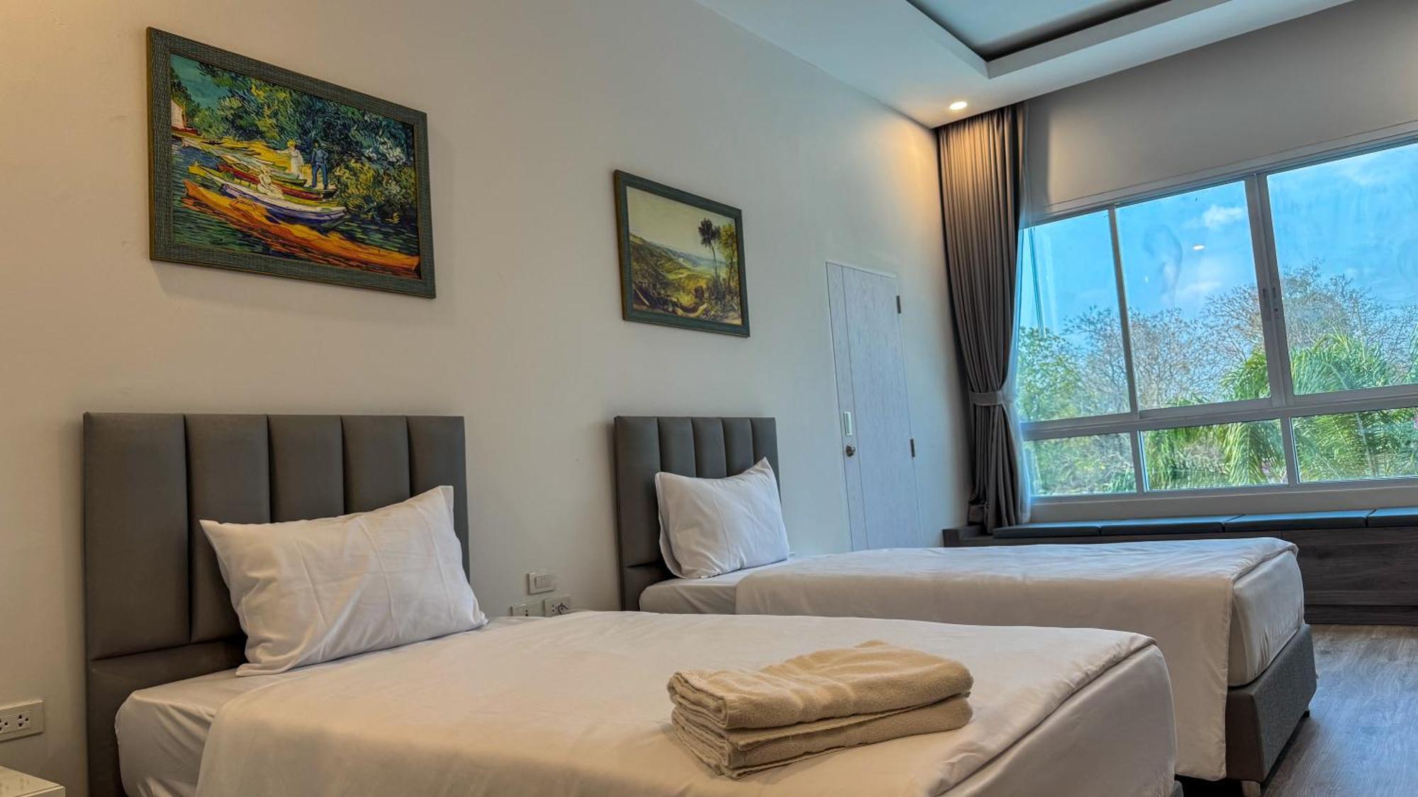 Baan Suan Khun Ta And Golf Resort Убонратчатхани Экстерьер фото