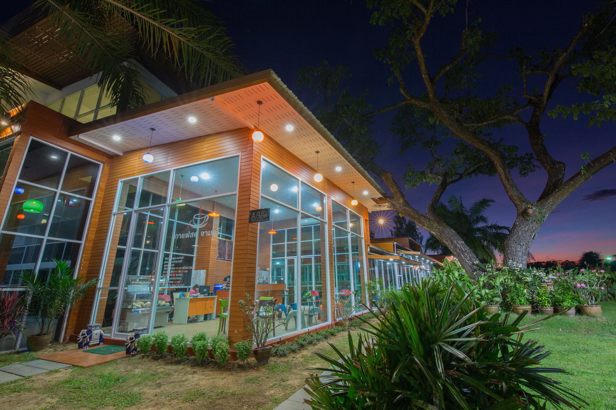 Baan Suan Khun Ta And Golf Resort Убонратчатхани Экстерьер фото